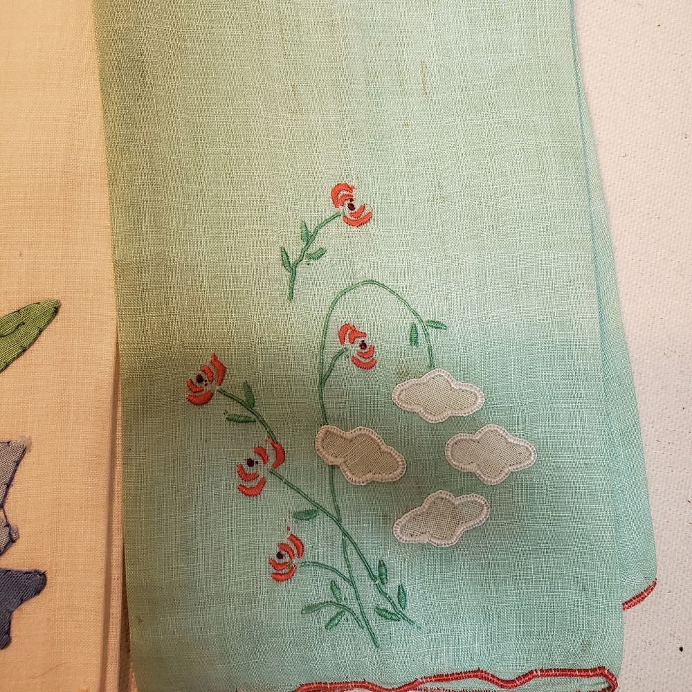 3 vintage linen tea towels - Picture 5 of 7